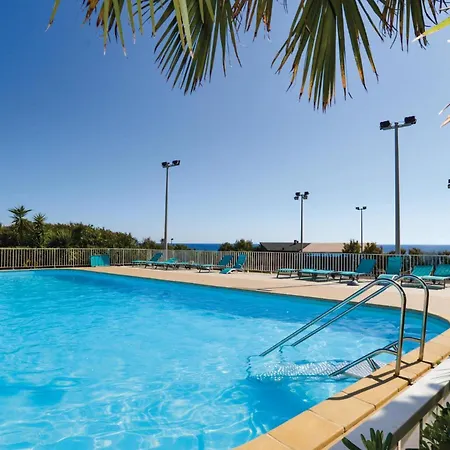 Cozy In With Outdoor Swimming Pool Prunete
